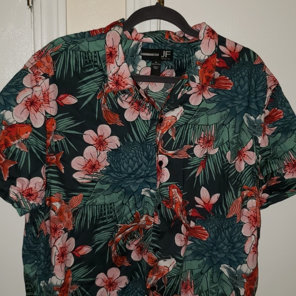 Hawaiian Button up Short Sleeve